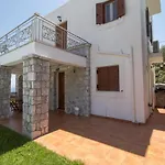 Malvazios #4 Villa *