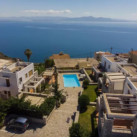 Malvazios Panorama Pool Vila Gythio